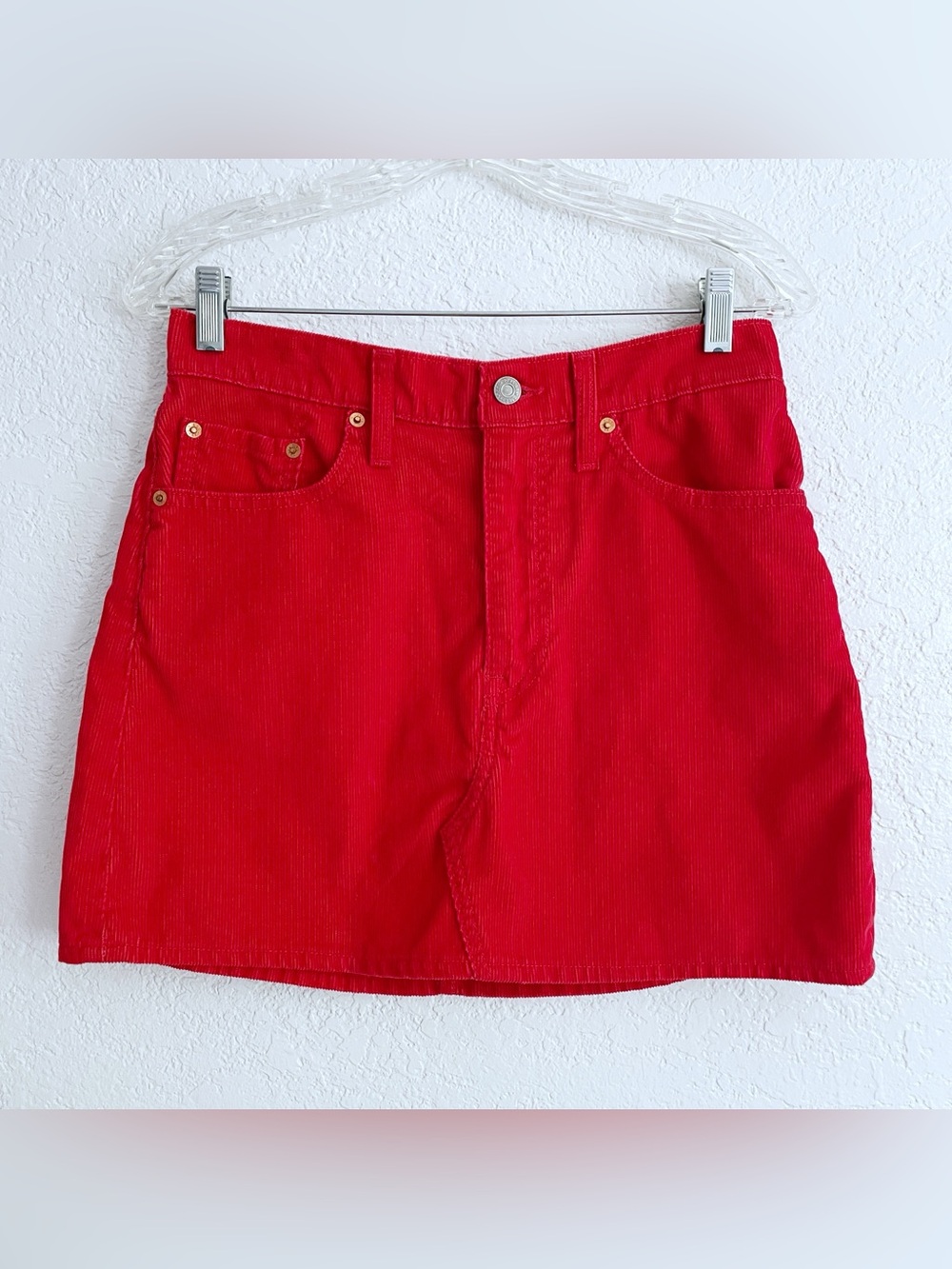 Levi's Red Corduroy Mini Skirt Size 28 Classic Boho Romantic Feminine Girly Sz 6
